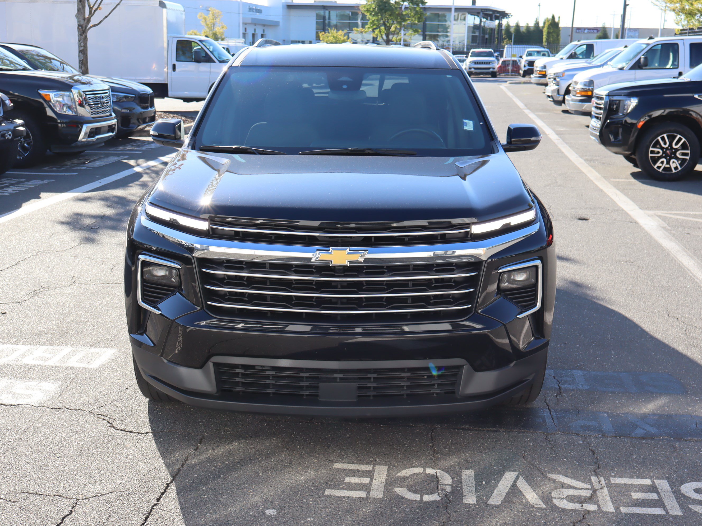 Used 2025 Chevrolet Traverse LT FWD image 15