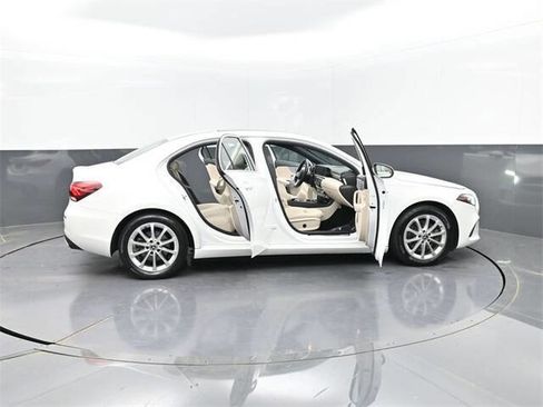 Used 2019 Mercedes-Benz A 220 image 23