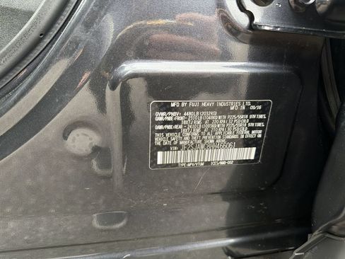 Used 2017 Subaru Forester 2.5i Touring AWD/4WD image 36