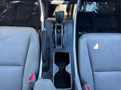 Used 2014 Honda Accord LX image 17