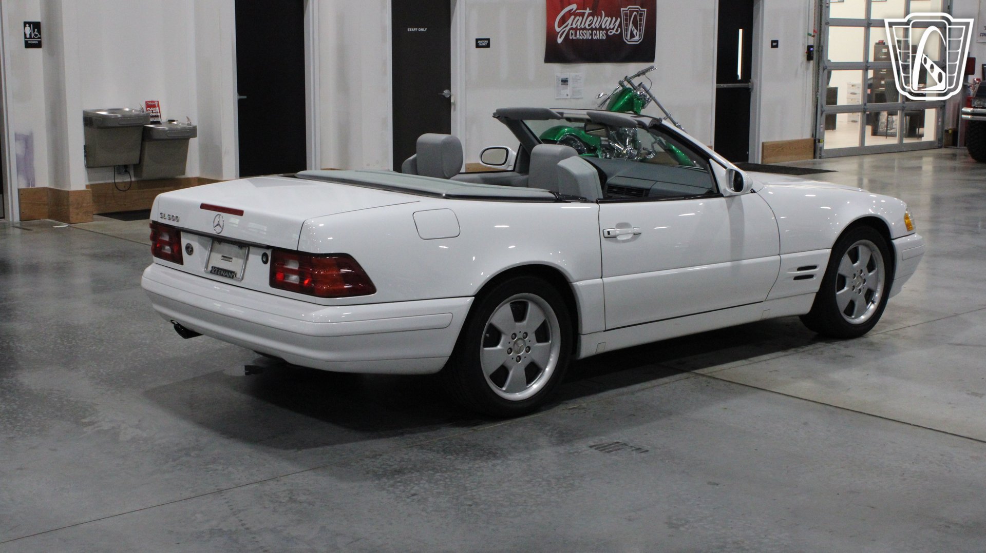 Used 1999 Mercedes-Benz SL 500 image 4