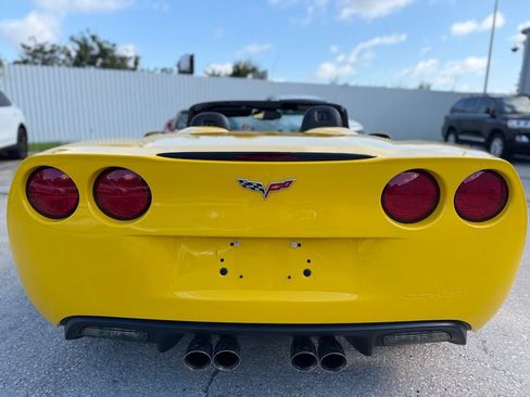 Used 2006 Chevrolet Corvette Convertible w/ Preferred Equipment Group RWD image 12