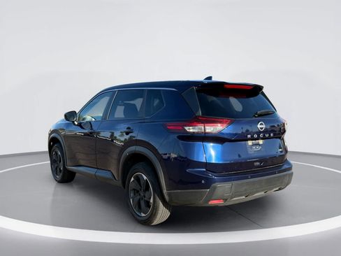 Used 2025 Nissan Rogue SV AWD/4WD image 4