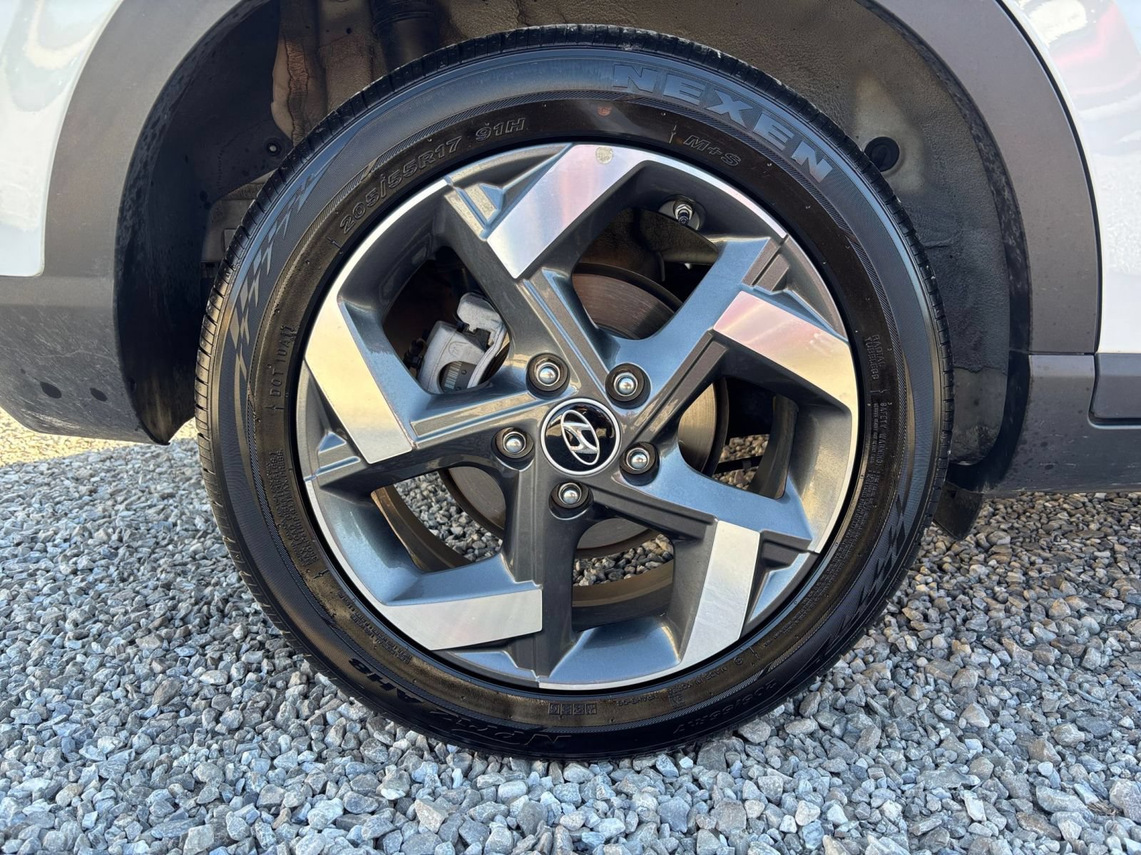 Used 2026 Hyundai Venue SEL FWD image 30