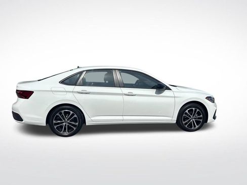 Used 2025 Volkswagen Jetta Sport FWD image 14