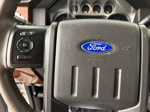 Used 2016 Ford F250 King Ranch w/ FX4 Off-Road Package AWD/4WD image 22