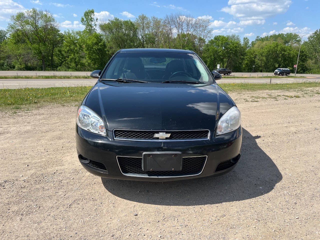 Used 2012 Chevrolet Impala LTZ FWD image 2