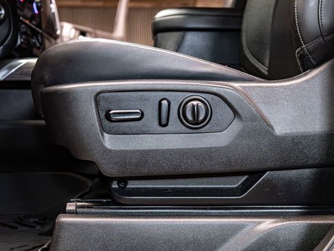 Used 2020 Chevrolet Silverado 2500 LTZ w/ LTZ Premium Package image 20