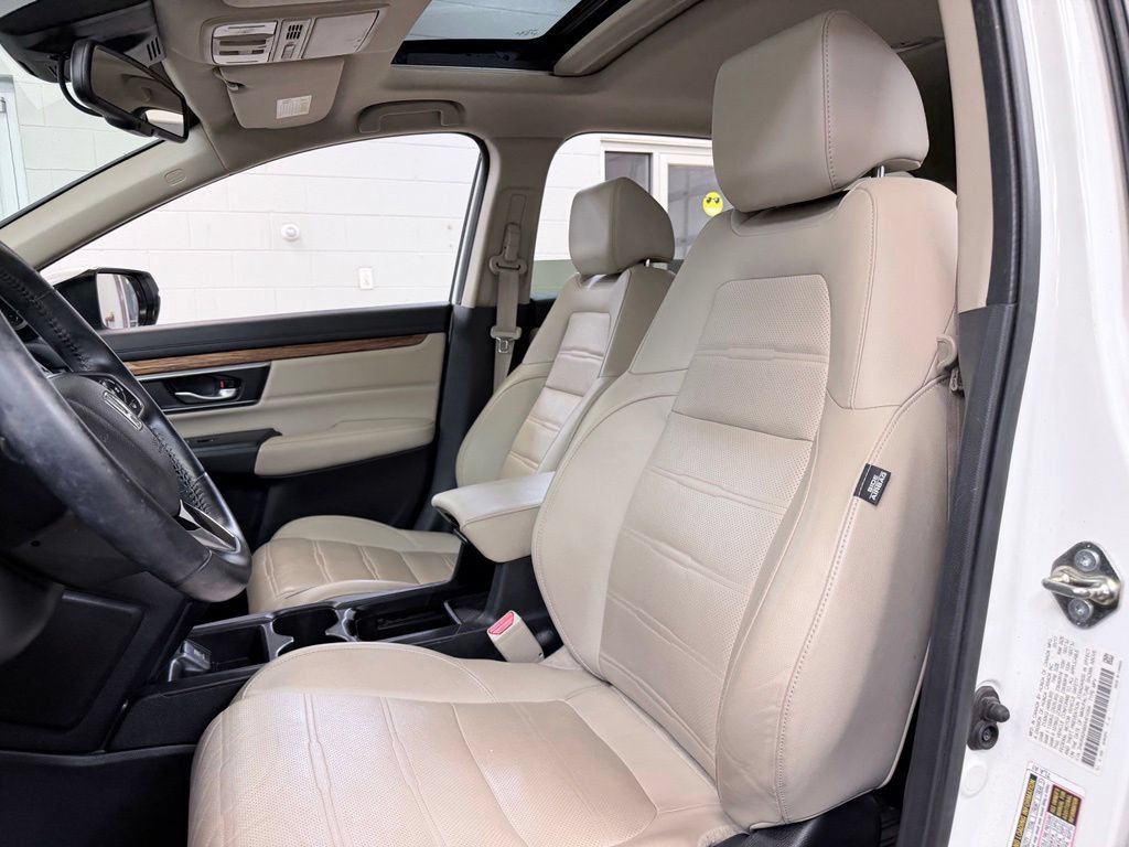 Used 2017 Honda CR-V Touring image 16