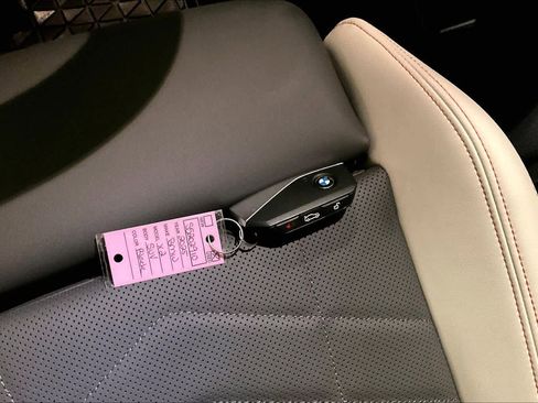 Certified 2025 BMW X2 xDrive28i w/ Technology Package image 14