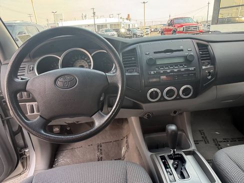 Used 2005 Toyota Tacoma 2WD Access Cab image 9