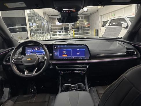 Used 2025 Chevrolet Traverse High Country w/ LPO, Floor Liner Package image 32