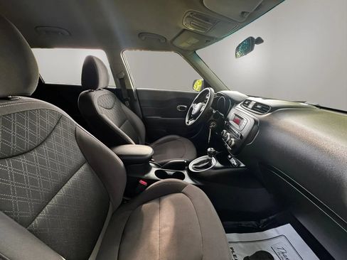 Used 2015 Kia Soul FWD image 14
