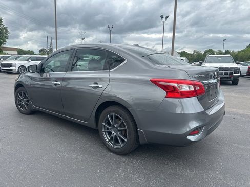 Used 2019 Nissan Sentra SV image 8