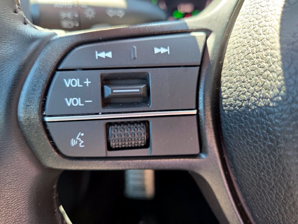 Used 2024 Honda Accord Sport image 12