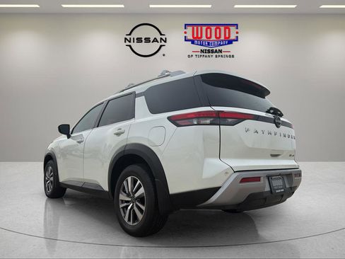 Certified 2023 Nissan Pathfinder SL AWD/4WD image 4