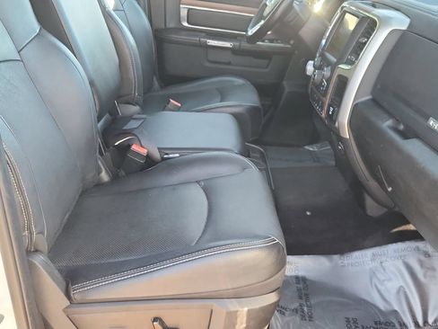 Used 2017 RAM 1500 Laramie w/ Convenience Group AWD/4WD image 15