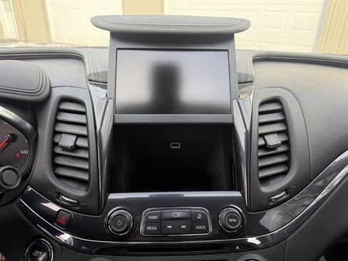 Used 2018 Chevrolet Impala Premier image 16