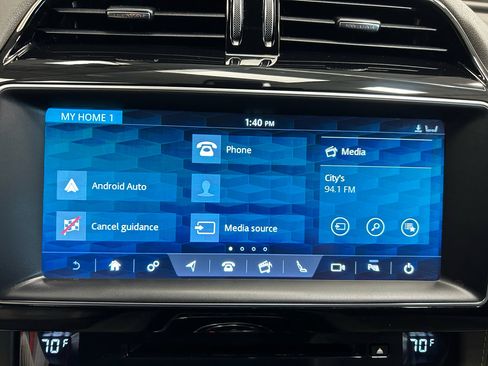 Used 2017 Jaguar F-PACE R-Sport AWD/4WD image 18