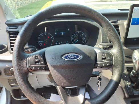 Used 2022 Ford Transit 350 XLT RWD image 20