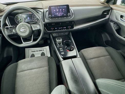 Used 2023 Nissan Rogue SV image 26