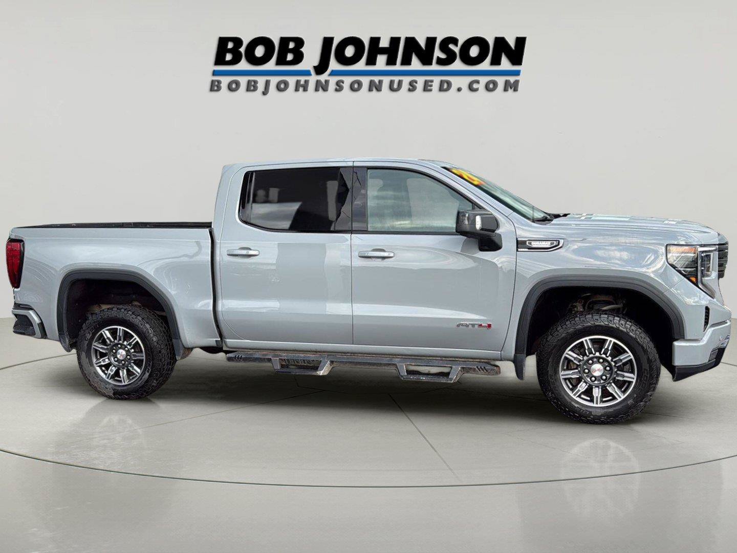 Used 2024 GMC Sierra 1500 AT4 w/ AT4 Preferred Package AWD/4WD image 8
