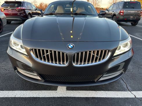 Used 2015 BMW Z4 sDrive35i image 2