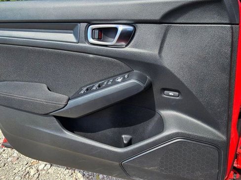 Used 2025 Honda Civic Sport image 11