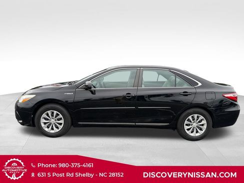 Used 2017 Toyota Camry LE FWD image 13