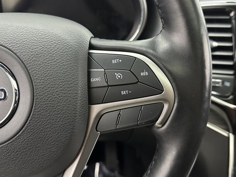 Used 2021 Jeep Grand Cherokee Limited w/ Luxury Group II image 22