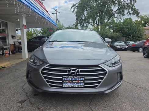 Used 2018 Hyundai Elantra Value Edition w/ Winter Weather Package image 4