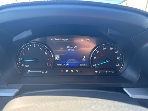 Certified 2022 Ford Explorer XLT w/ Equipment Group 202A image 20