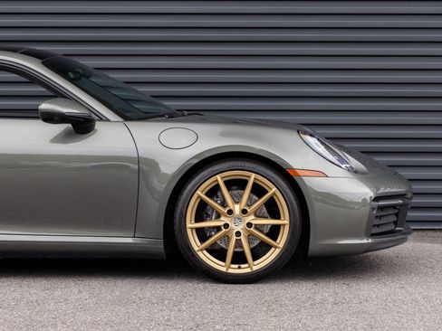 Certified 2024 Porsche 911 Carrera RWD image 9