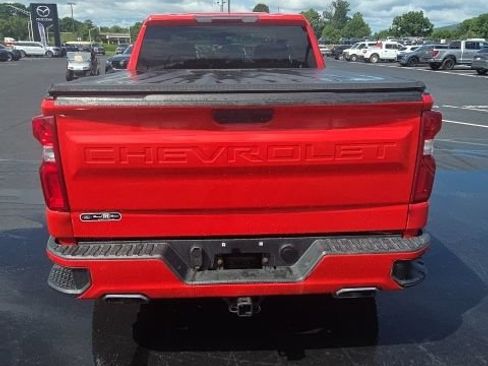 Used 2020 Chevrolet Silverado 1500 Custom w/ Custom Value Package AWD/4WD image 6