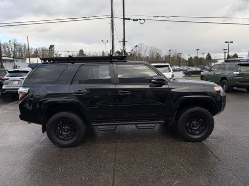 Certified 2017 Toyota 4Runner SR5 image 6