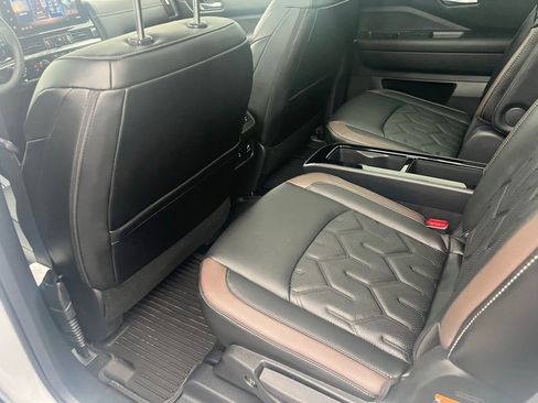 New 2026 Nissan Pathfinder Platinum AWD/4WD image 20