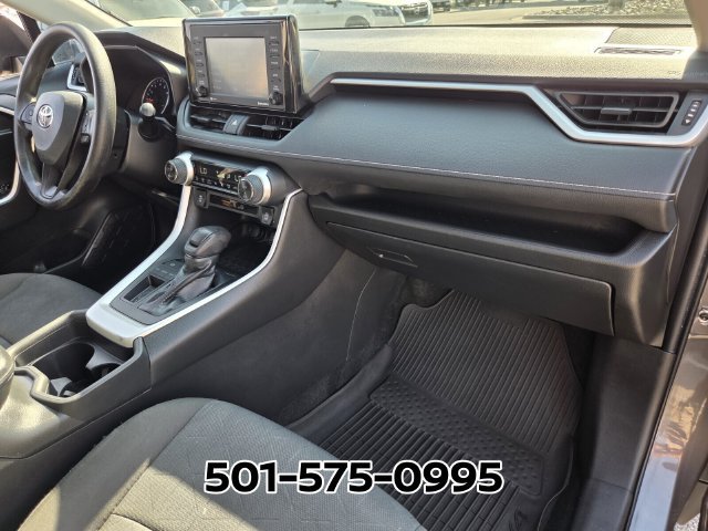 Used 2021 Toyota RAV4 XLE FWD image 16