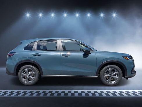 New 2026 Honda HR-V LX image 2