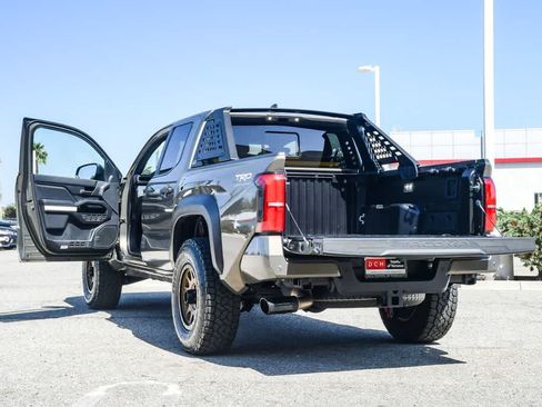 Used 2024 Toyota Tacoma TRD Off-Road w/ TRD Off Road Upgrade Package AWD/4WD image 36