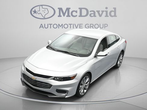 Used 2016 Chevrolet Malibu Premier w/ Driver Confidence Package II FWD image 34