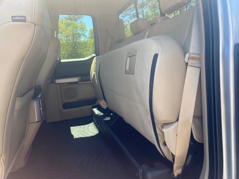 Used 2017 Ford F250 Lariat w/ Tow Technology Bundle image 3