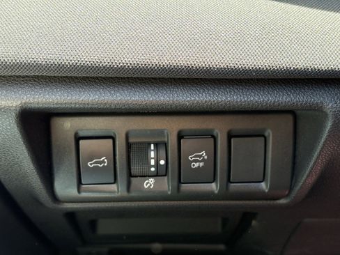 Certified 2024 Subaru Outback Premium AWD/4WD image 2