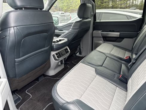 Used 2022 Ford F150 Limited image 13