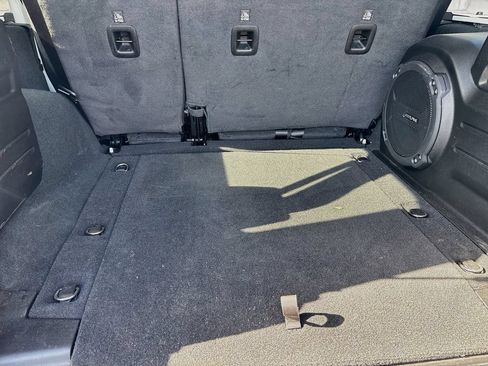 Used 2022 Jeep Wrangler Unlimited Sport AWD/4WD image 30