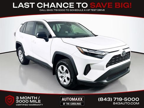 Used 2025 Toyota RAV4 LE AWD/4WD image 1