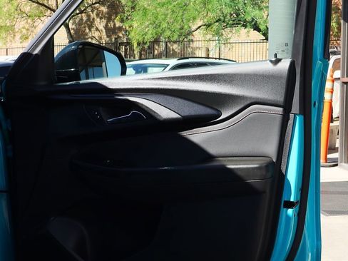 Used 2022 Chevrolet TrailBlazer RS image 33