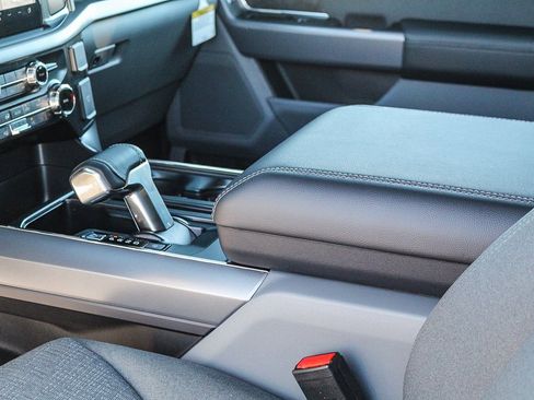 New 2025 Ford F150 Lightning XLT image 20