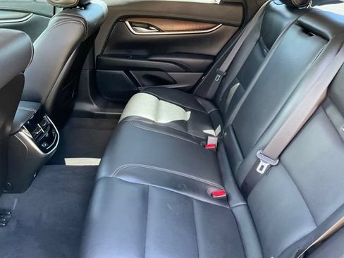 Used 2018 Cadillac XTS Luxury FWD image 17
