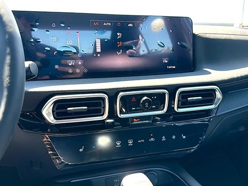 New 2026 Nissan Sentra SV w/ SV Convenience Package image 21