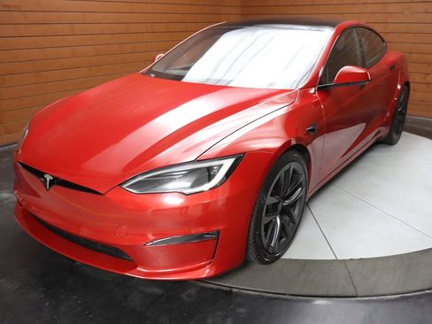 Used 2022 Tesla Model S AWD image 6
